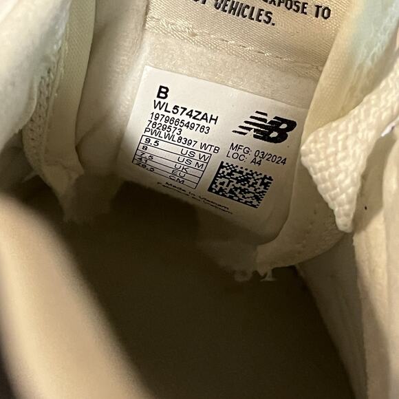 New Balance 574 Linen And Sea Salt Tennis Shoes Suede Mesh Women’s Size 9.5 - Picture 10 of 11